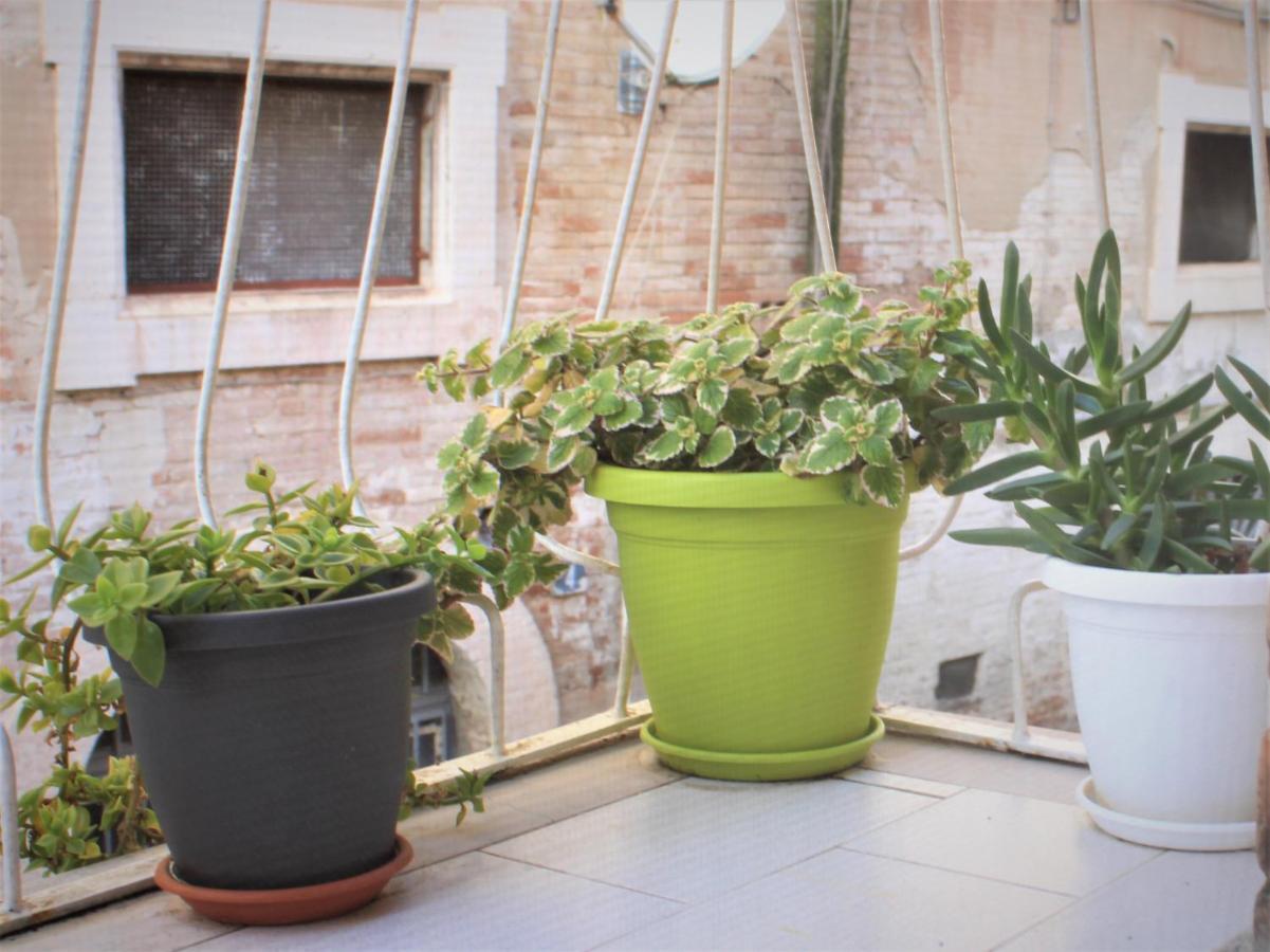 B E B La Fontana Del Carmine Apartment Lucera Exterior foto